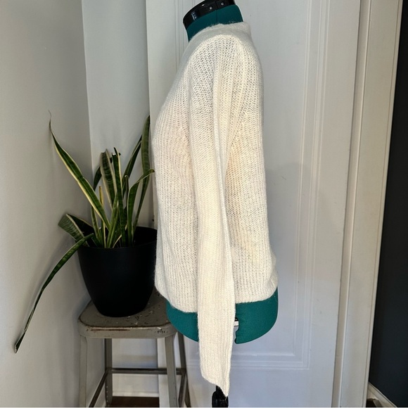Banana Republic white Sweater Fine Knit small - Picture 6 of 11